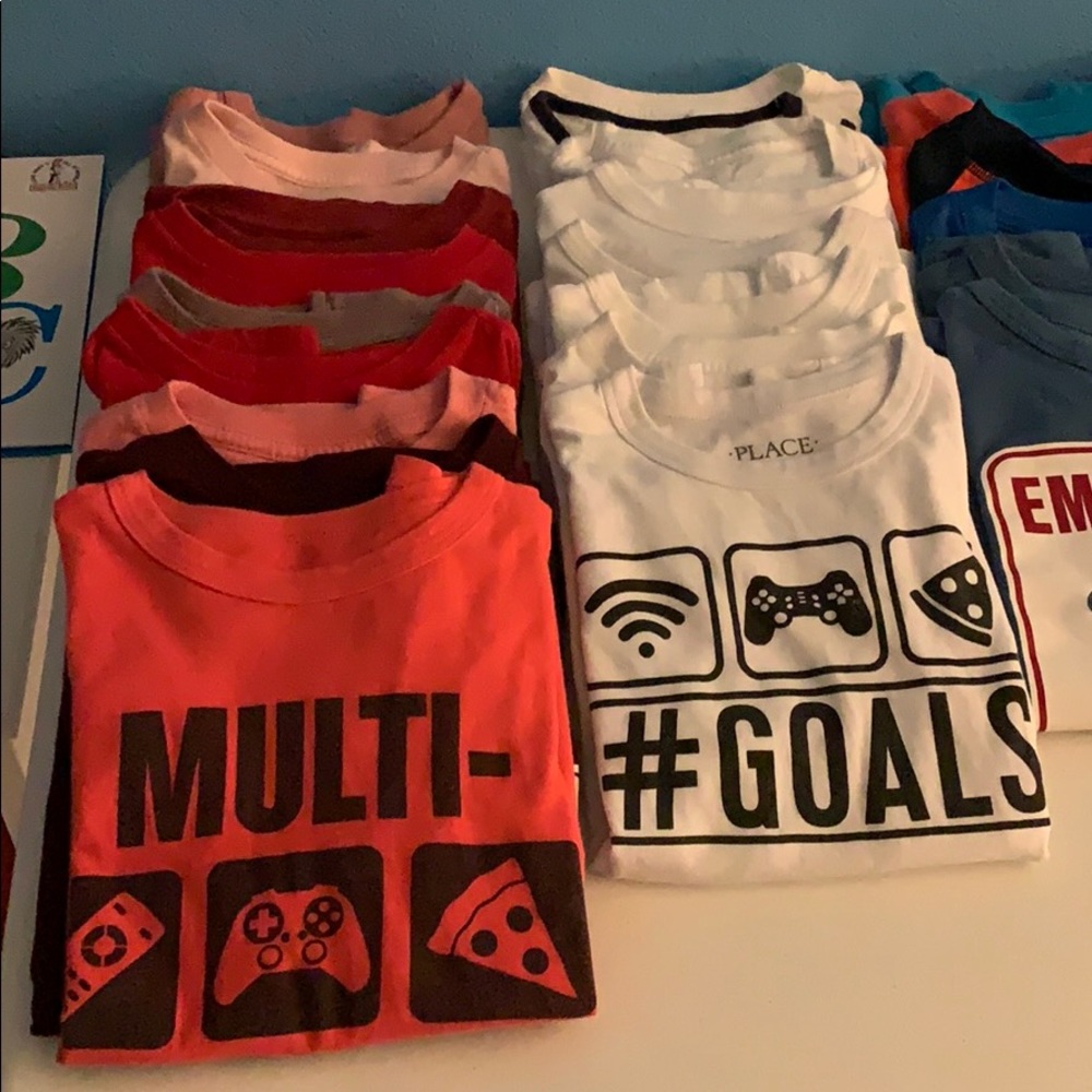 ❗️SOLD❗️62 Pieces,Boys, 5/6 Shirts, Shorts, pants